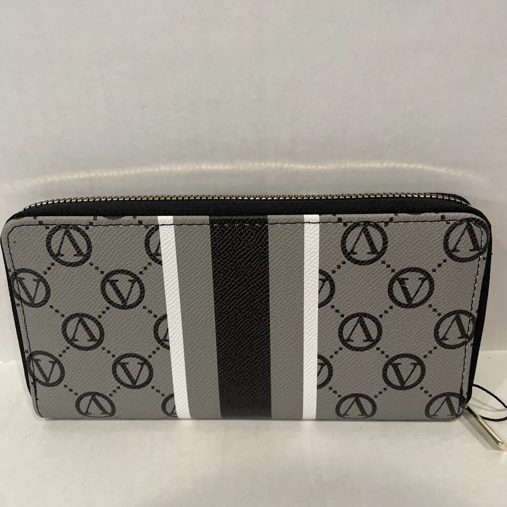 Vera Signature‎ Zip Around Wallet – Black NWT